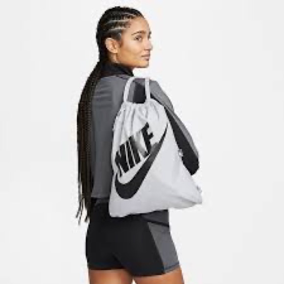 Nike Drawstring Backpack - Picture 2 of 4